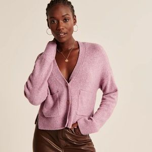 Abercrombie classic short cardigan